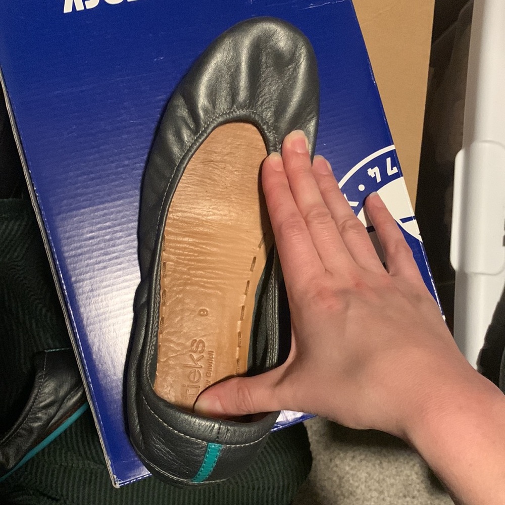 Tieks Pewter Flats - Picture 10 of 13